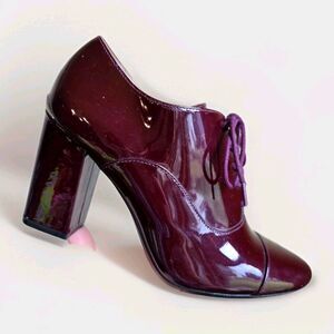 Calvin Klein Cailey Size 8 Maroon Red Patent Leather Block Heel Booties Lace-up